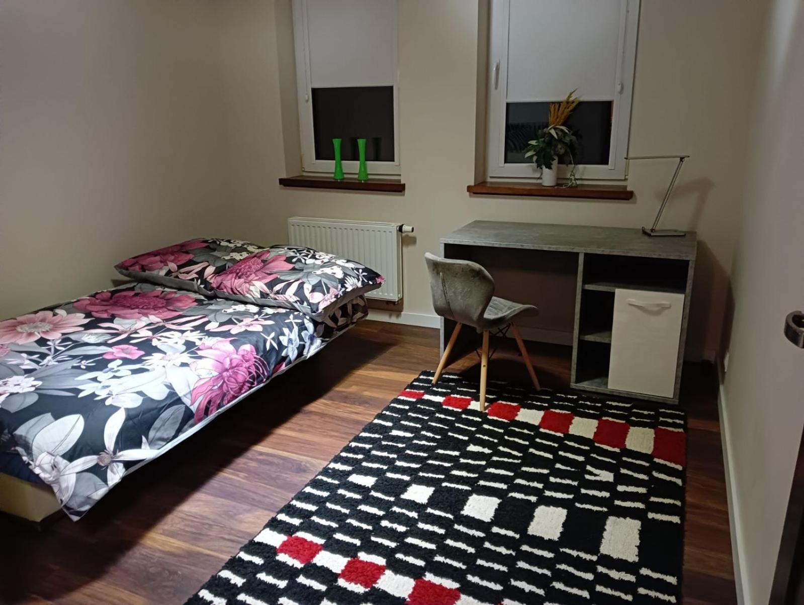 Apartament 80M2 Z 70M2 Tarasem -W Pelni Wyposazony - Wyjatkowe Centrum Miasta Wloclawek Exterior photo